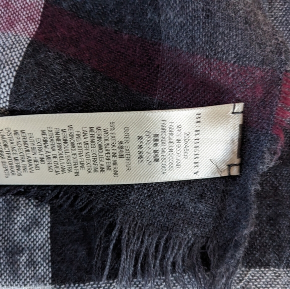 Burberry Check Cashmere Scarf - EUC - Picture 9 of 9